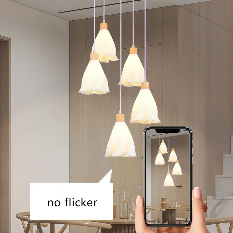 lustre long en bois massif style nordique pour villa