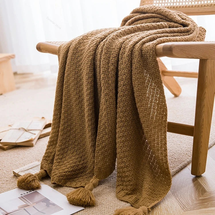 Plaid grosse maille gaufrée style nordique avec pompons - vue 3 sur 7