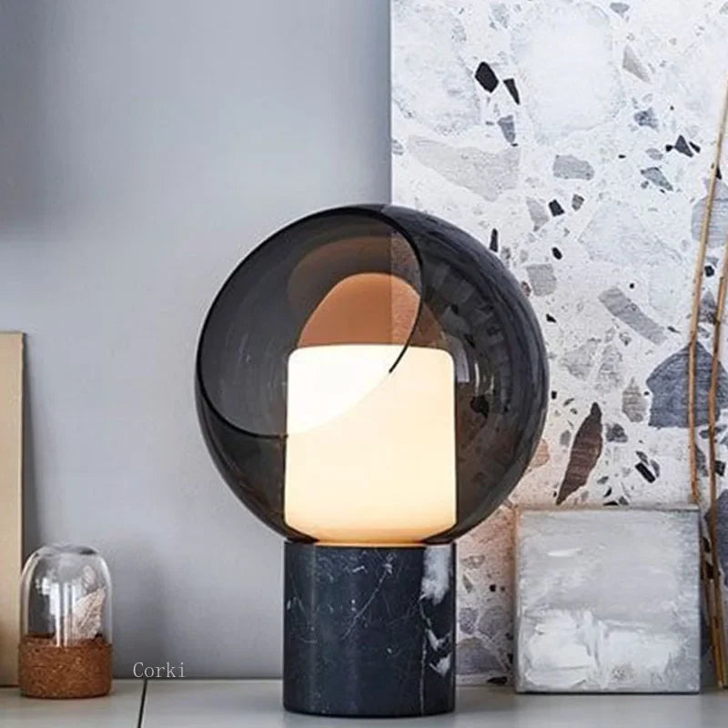 lampe de bureau en marbre design abat jour en verre moderne - vue 3 sur 8