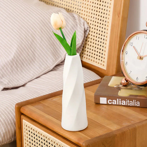 vase léger pour décoration arrangement floral et fleurs séchées