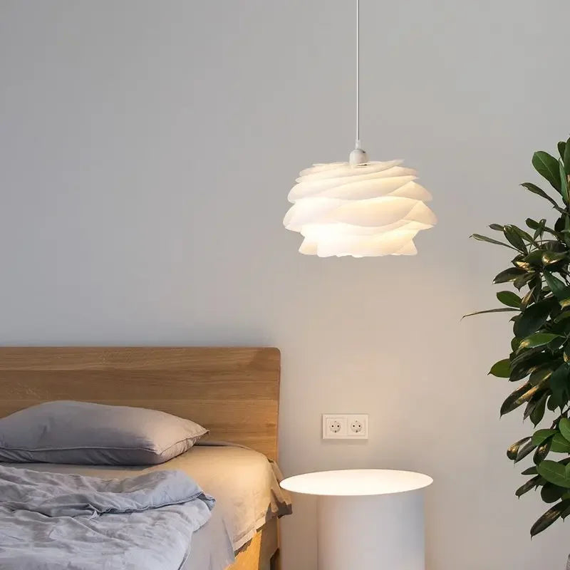 suspension en forme de rose pour ambiance romantique - vue 5 sur 7