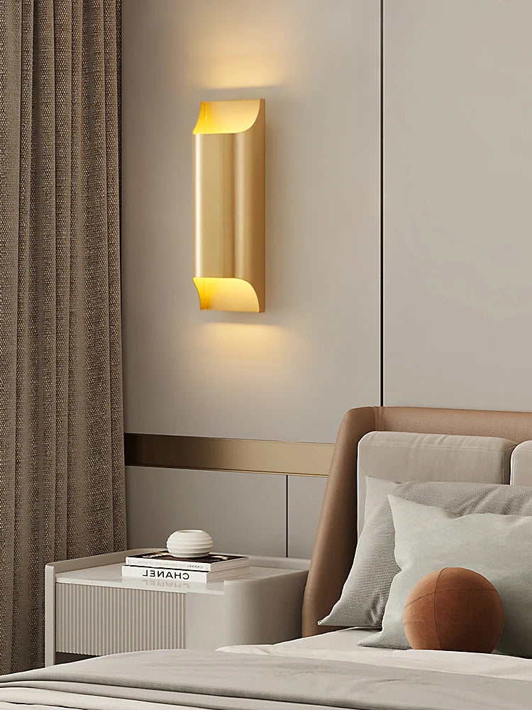 applique murale en cuivre design italien pour intérieur moderne