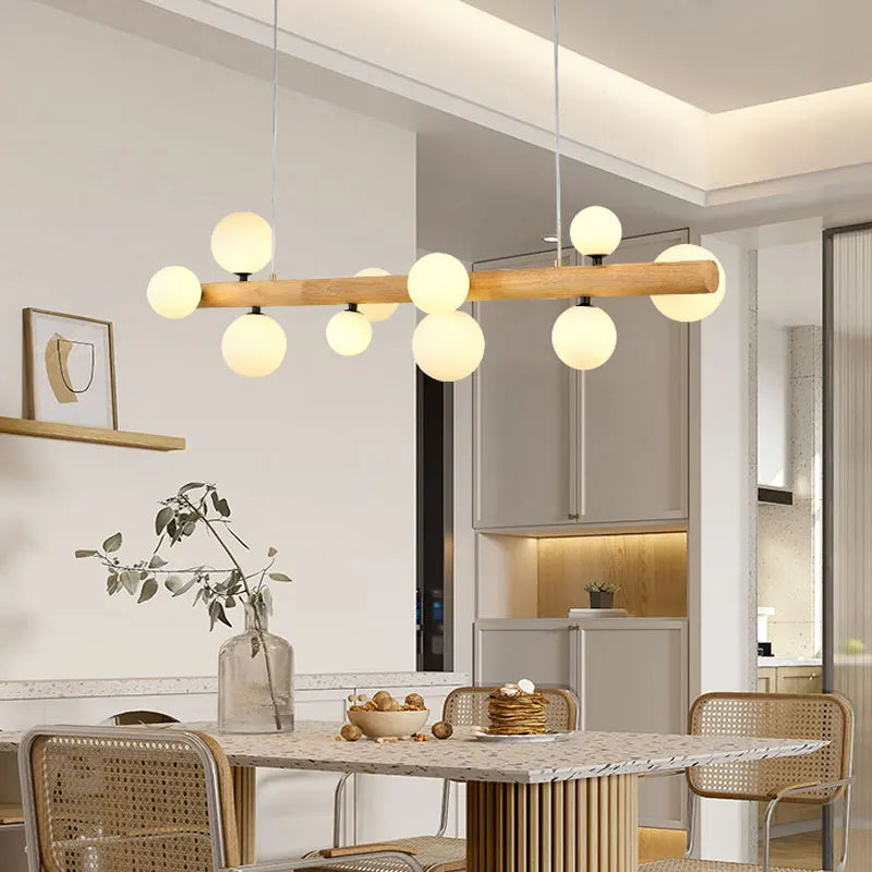 lustre moderne en bois et verre laiteux pour espaces contemporains