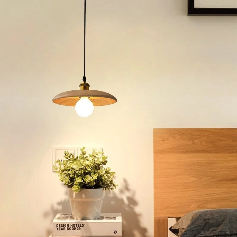 lustre moderne minimaliste en bois massif suspendu - vue 4 sur 9