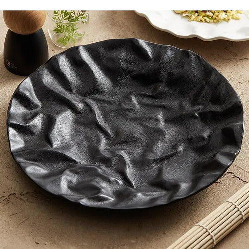 Assiettes creuses céramique texture ondulée style artisanal