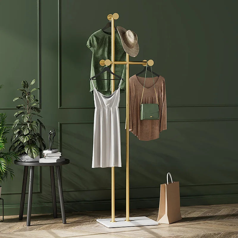 porte-vêtements en fer forgé pour une décoration élégante et moderne