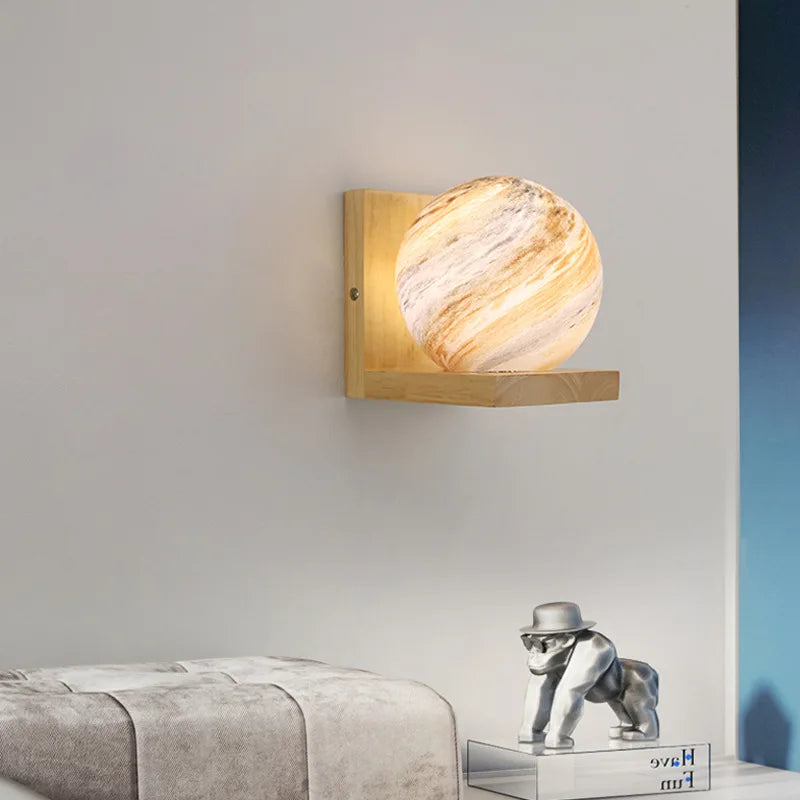 applique murale moderne en bois avec abat-jour planète led - vue 7 sur 8