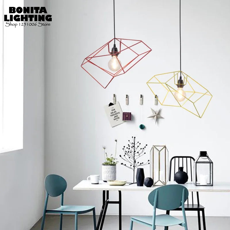 Suspension nordique simple en fer design géométrique moderne
