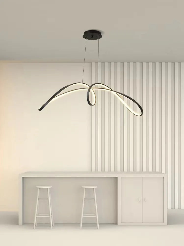 lustre en aluminium en forme de papillon avec éclairage led