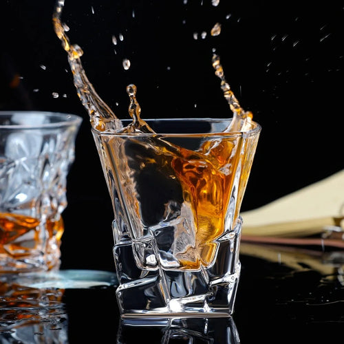 Verres cristal ciselé élégants pour whisky bière vin