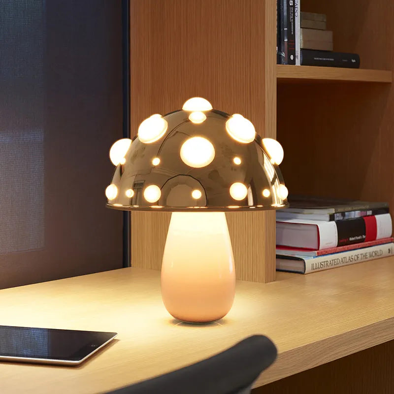 Lampe de Table décorative en forme de champignon - vue 3 sur 8
