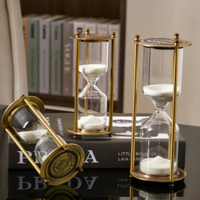 sablier classique vintage en métal pour décoration et étude