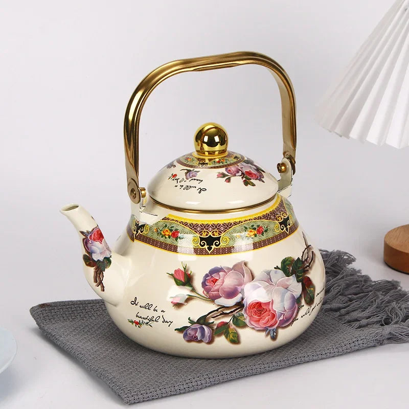 bouilloire vintage en émail motif floral poignée dorée