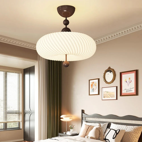 lampe médiévale française rétro pour un éclairage doux