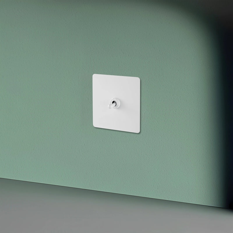 Prise RJ45 en acier blanc mat bords arrondis