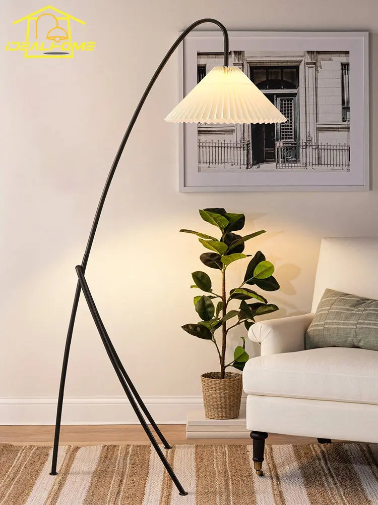 Lampe à poser moderne minimaliste en fer et tissu