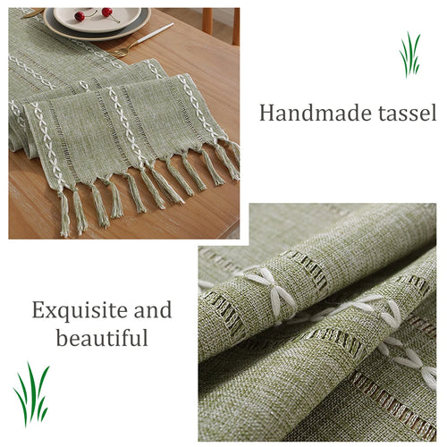 Chemin de table bohème brodé pompons tissés main