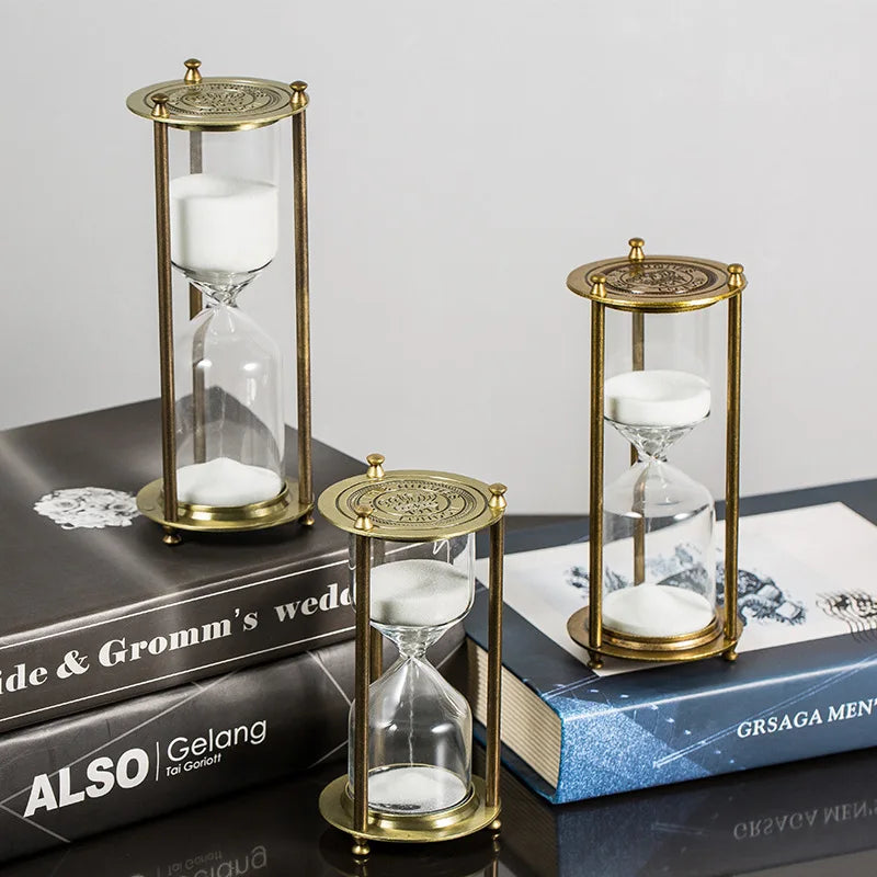 sablier classique vintage en métal pour décoration et étude