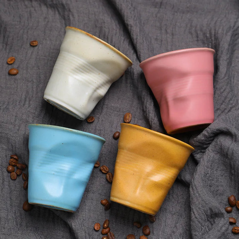 Tasse en gres plissee faite main style vintage - vue 3 sur 7