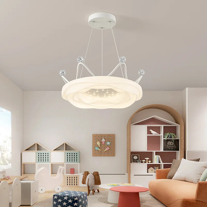 lustre romantique couronne pour chambre de petite fille - vue 2 sur 16