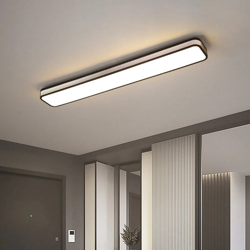 plafonnier led encastré rectangulaire minimaliste pour allée longue