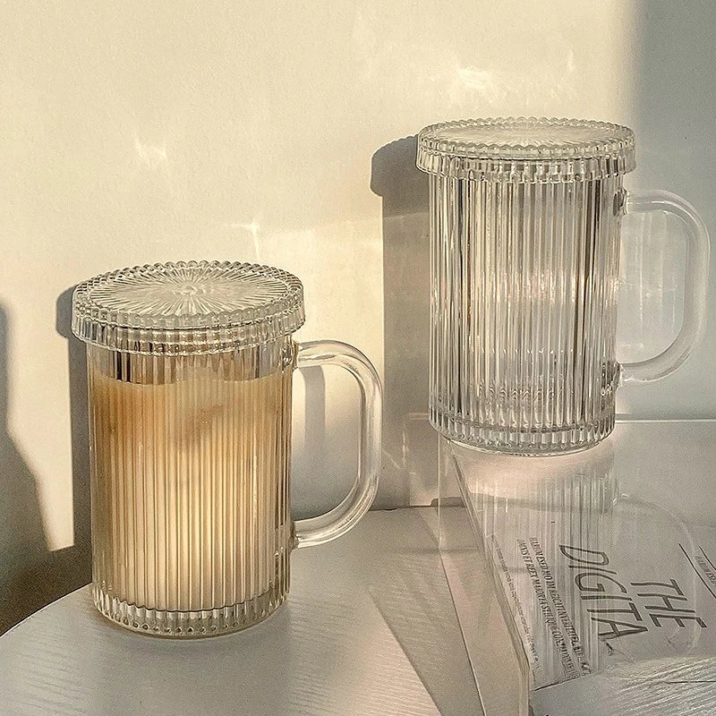Tasse verre minimaliste avec couvercle et anse - vue 2 sur 7