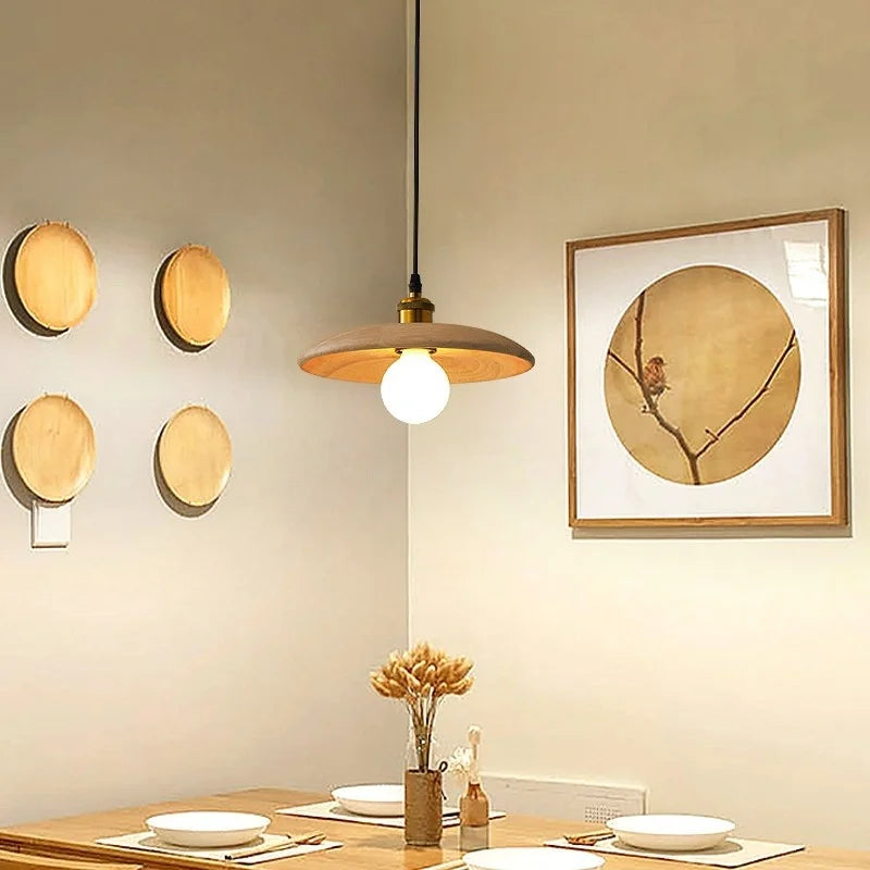 lustre moderne minimaliste en bois massif suspendu - vue 5 sur 9