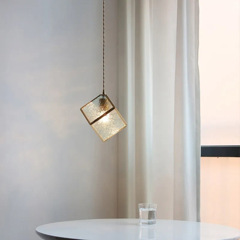 Suspension en verre transparent à motif géométrique - vue 5 sur 16