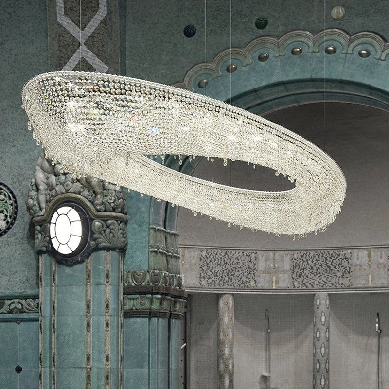 lustre en cristal transparent au design créatif et élégant