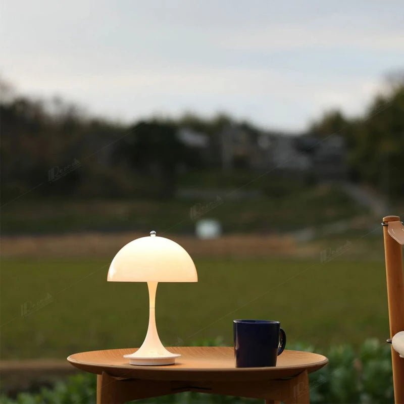 Lampes de table LED modernes en forme de champignon - vue 3 sur 10