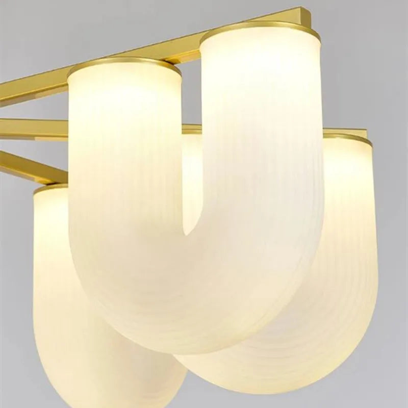 lustre moderne en acrylique et métal doré pour intérieur élégant - vue 7 sur 10