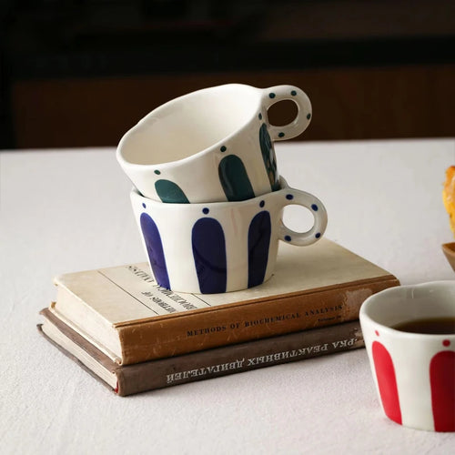 Mug céramique motifs géométriques style nordique anse peinte