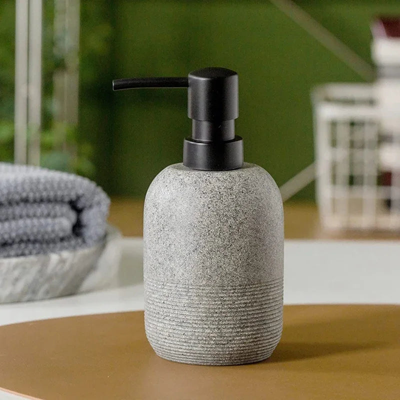 bouteilles rechargeables pour savon et désinfectant à pression - vue 4 sur 9