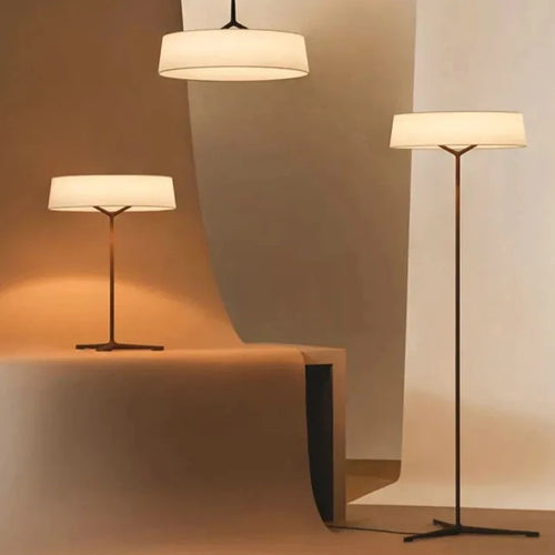 Lampadaire minimaliste de styliste italien
