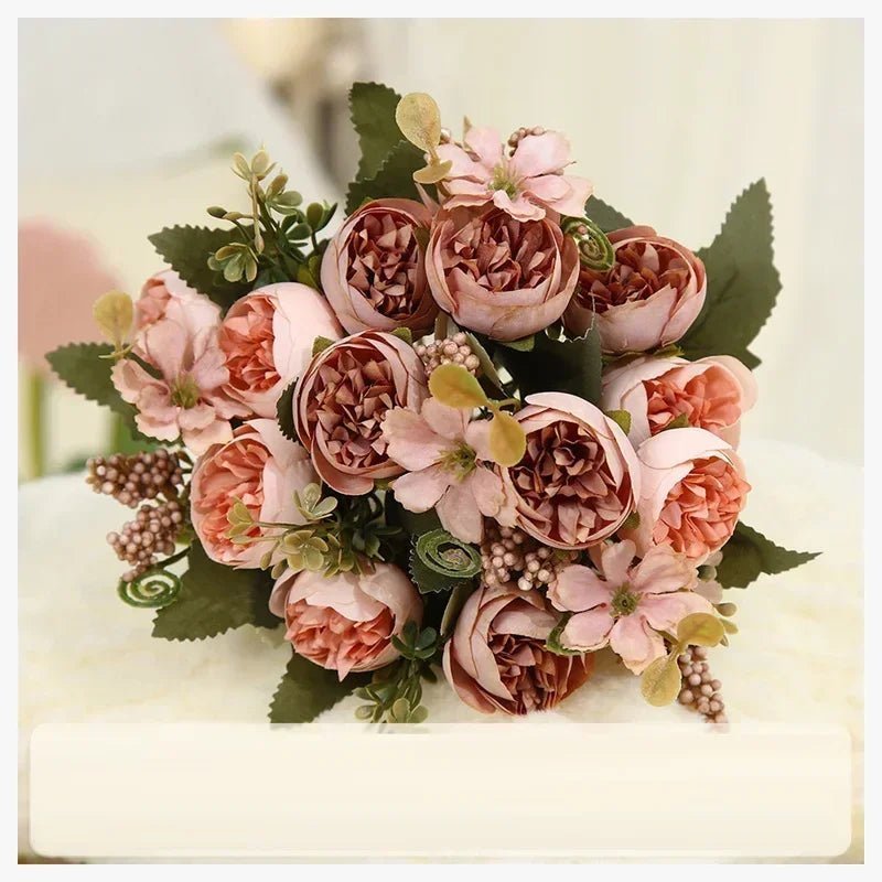 décoration de mariage fleurs artificielles en soie et plantes vertes