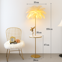 lampadaire décoratif nordique avec plumes d'autruche et éclairage led