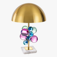 lampe à poser en cristal design pour intérieur moderne