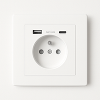 Prise électrique et double USB et USB type C en acier blanc mat bords arrondis