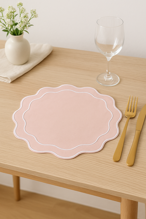 Set de table coton brodé style vintage ondulé