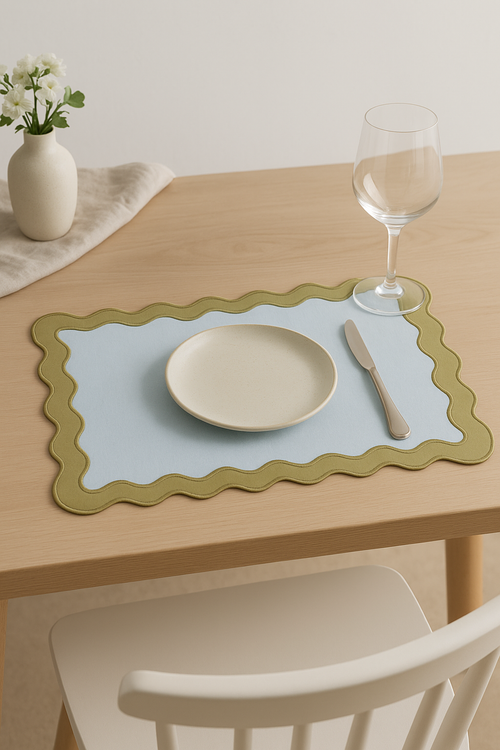 Set de table coton brodé vintage bords ondulés