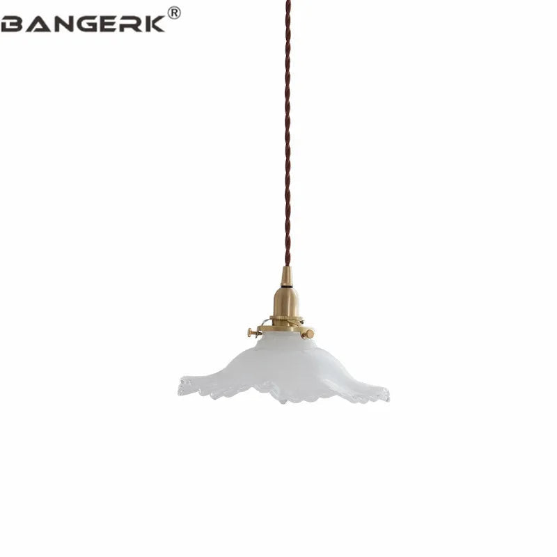 suspension-en-verre-et-laiton-design-nordique-vintage-5.png