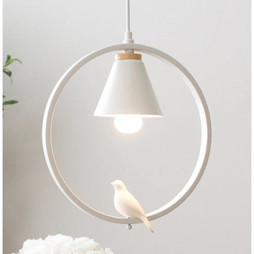suspension-moderne-en-r-sine-avec-d-coration-de-poup-e-3.png