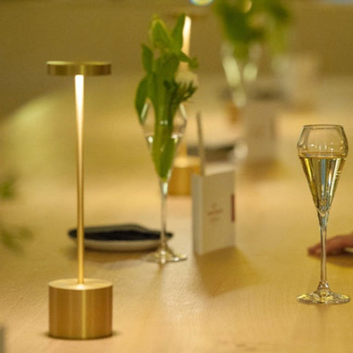 Lampe à poser moderne LED portable avec batterie Kade