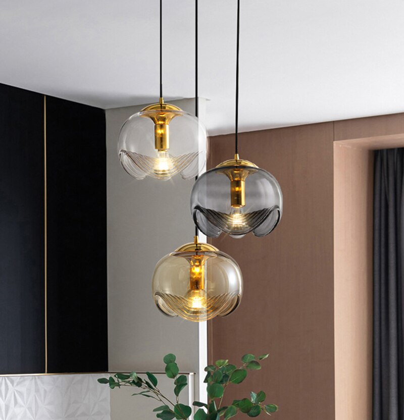 Suspension design avec abat-jour en verre original Janice - vue 2 sur 7