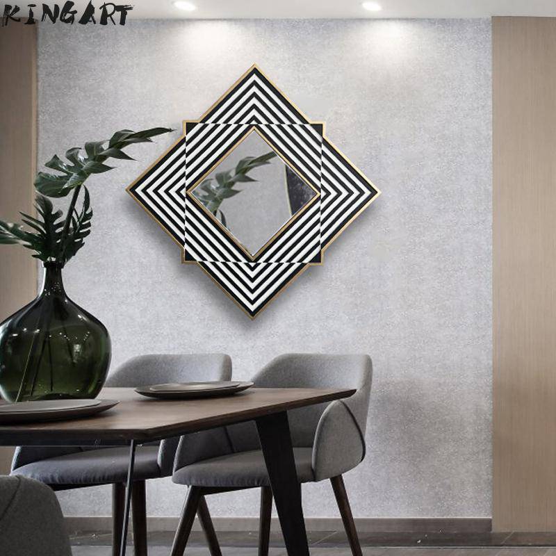 Miroir mural en losange et bandes noires et blanches en bois Frame