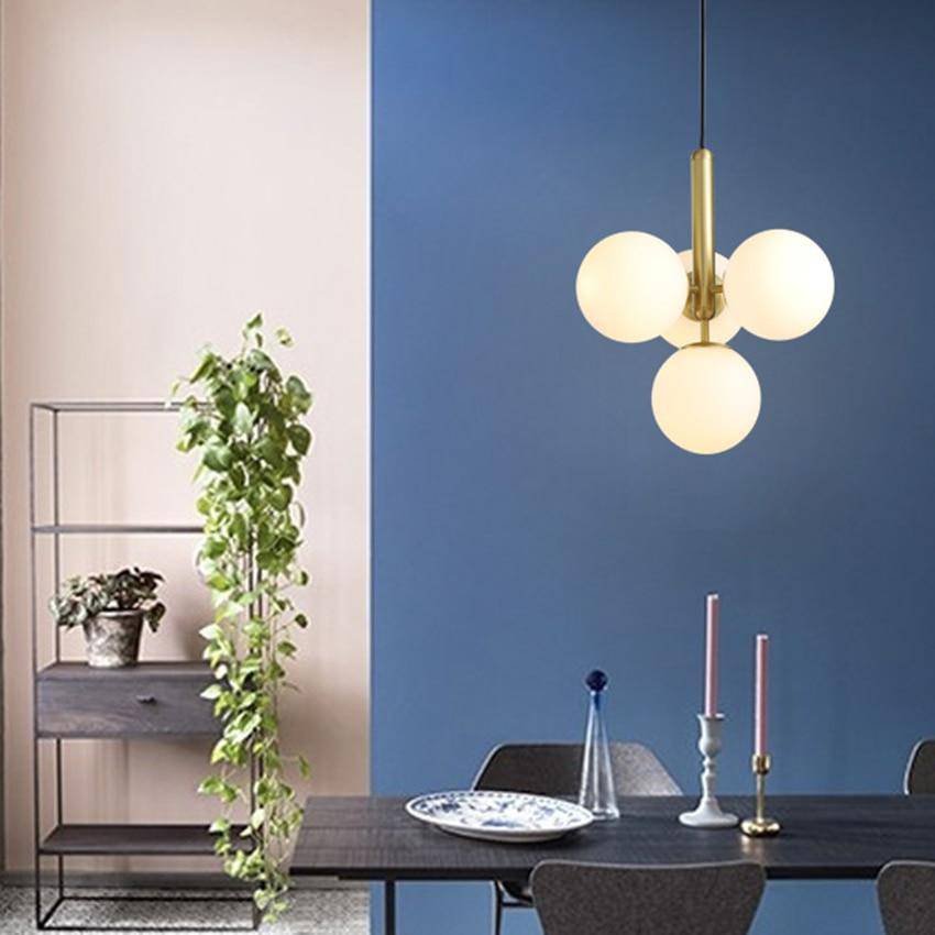 Suspension design LED avec cylindre doré et plusieurs boules en verres Fly - vue 6 sur 7