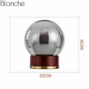 Lampe à poser design avec socle rétro doré et bois
