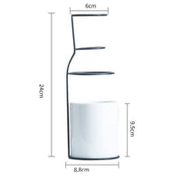 Vase design scandinave en céramique avec batons en métal