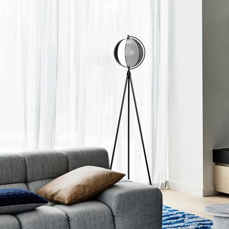 Lampadaire design LED tripod et boule en fer noir Swedish - vue 3 sur 9