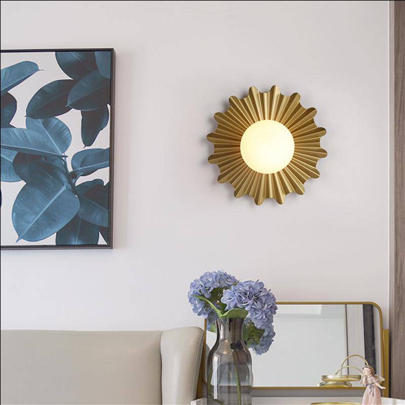 Applique murale design LED dorée style Creative Sun - vue 3 sur 4